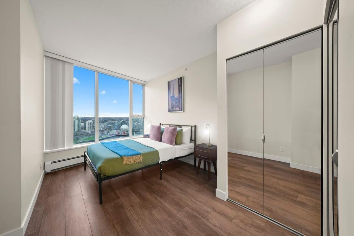Dazzling Condo By Stadium Downtown With Free Parking Vancouver Ngoại thất bức ảnh