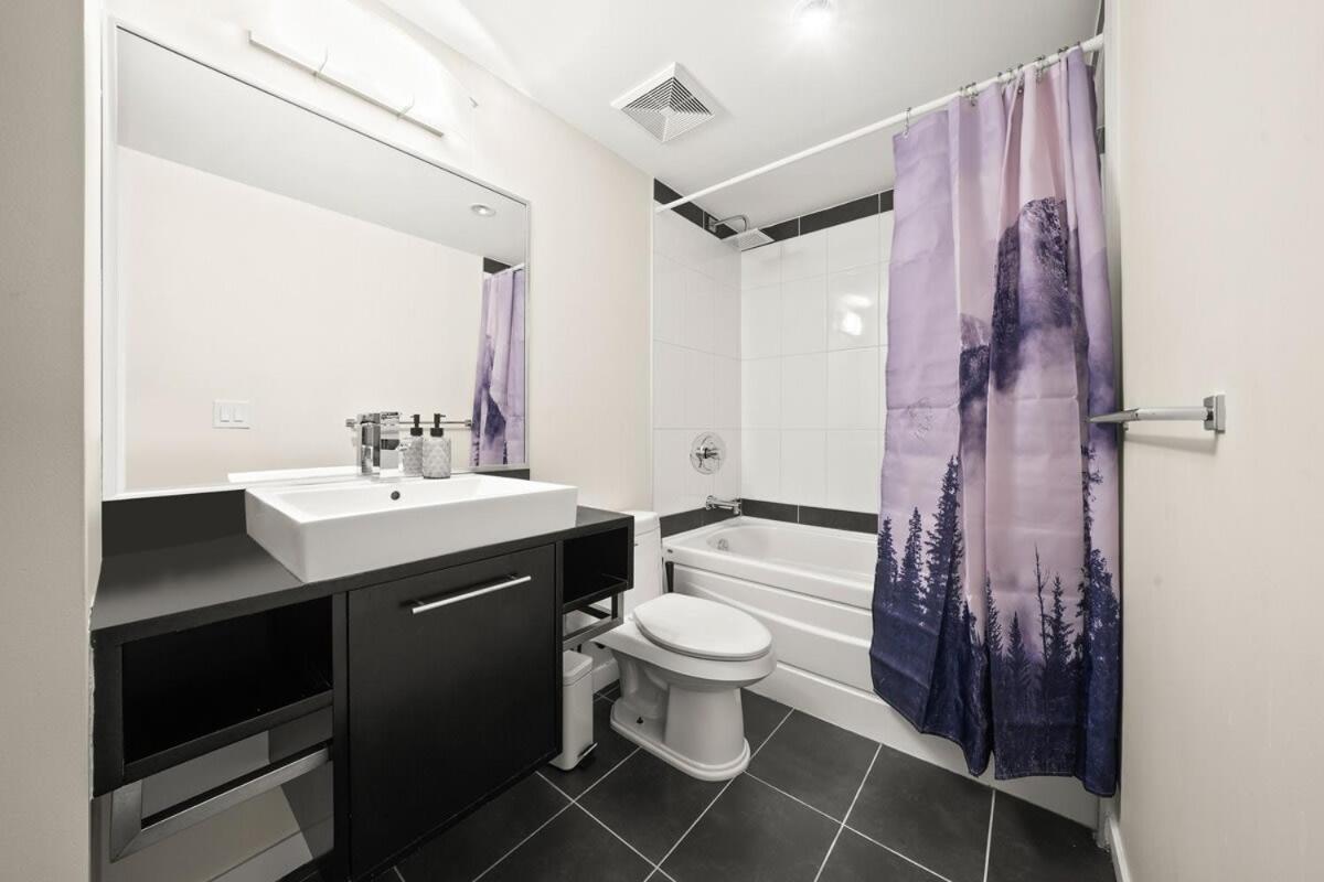 Dazzling Condo By Stadium Downtown With Free Parking Vancouver Ngoại thất bức ảnh