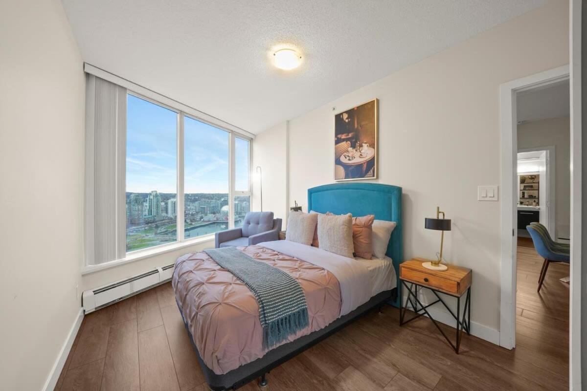 Dazzling Condo By Stadium Downtown With Free Parking Vancouver Ngoại thất bức ảnh