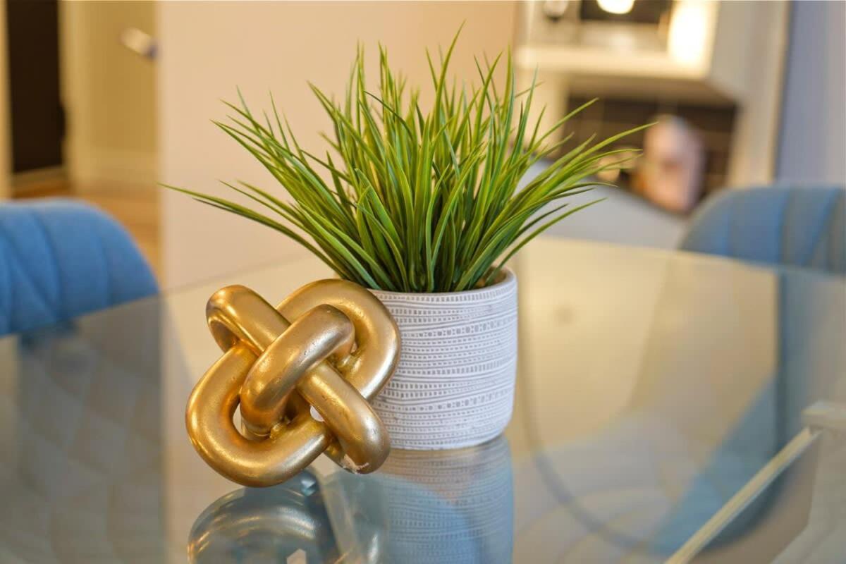 Dazzling Condo By Stadium Downtown With Free Parking Vancouver Ngoại thất bức ảnh