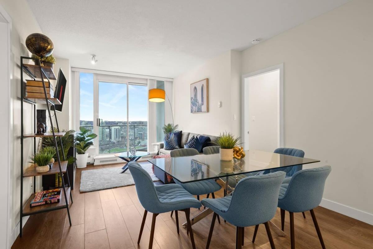 Dazzling Condo By Stadium Downtown With Free Parking Vancouver Ngoại thất bức ảnh